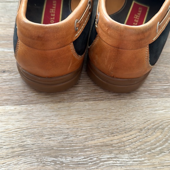Cole Haan. Men’s loafers. Excellent condition. Size 9 medium. - Picture 4 of 8
